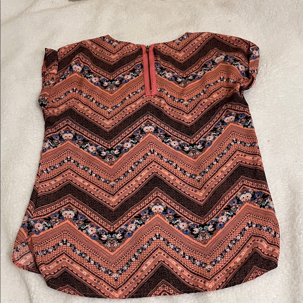 Pink Republic Multicolor Chevron Blouse - Picture 3 of 9